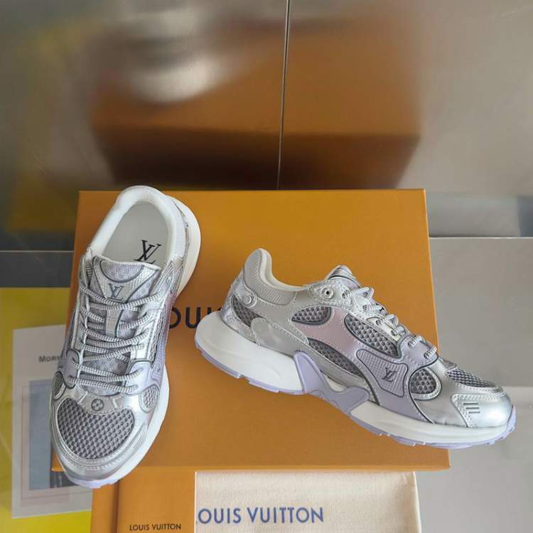 Picture of Louis Vuitton Shoes _SKULVsz35-4039-44jyq120116411